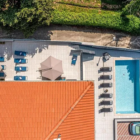 Appartamento Wunderschoene In Mit Schoener Terrasse